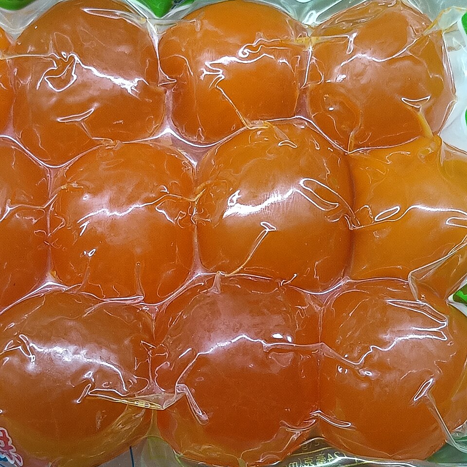 Telur asin premium — kuning telur berminyak dan gurih